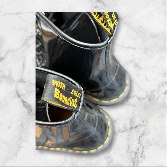 Black Patent Leather Lace-Up Dr. Marten Boots 8M 9L - Picture 15 of 15